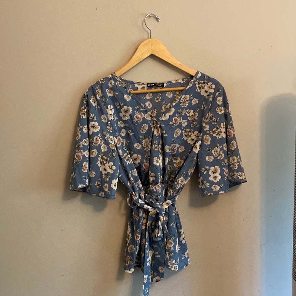 Women’s Floral Blouse